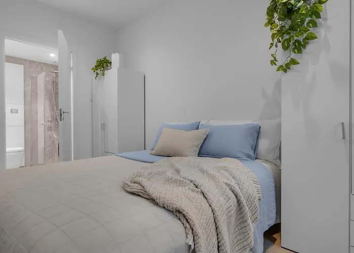 Vervet Skyview L L Near Attractions 트롬쇠